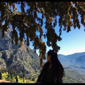 Meet your Posher, Christy